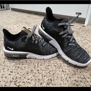 Nike Air Max Sneakers